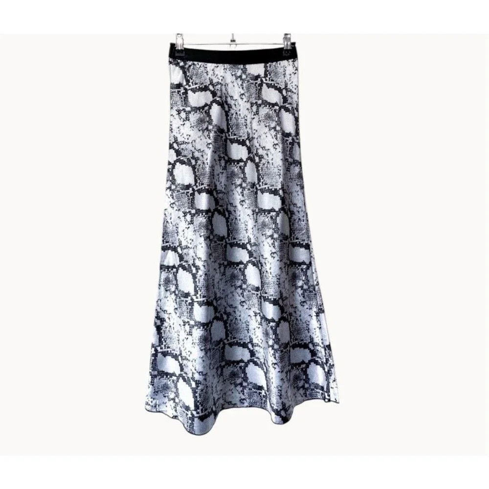 Victoria's Secret PINK Satin Skirt Snake Skin Color Size M